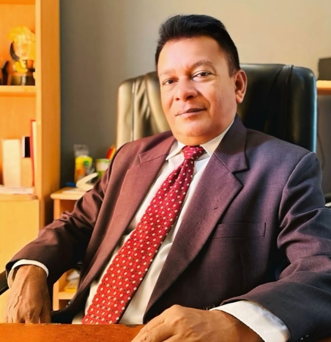 DIYUNAKA Holdings Chairman's Image